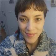 Professoressa laureata in Lingue impartisce lezioni di Italiano per stranieri, tedesco, inglese nonché aiuto compiti e recupero debiti per ragazzi delle medie e del liceo!